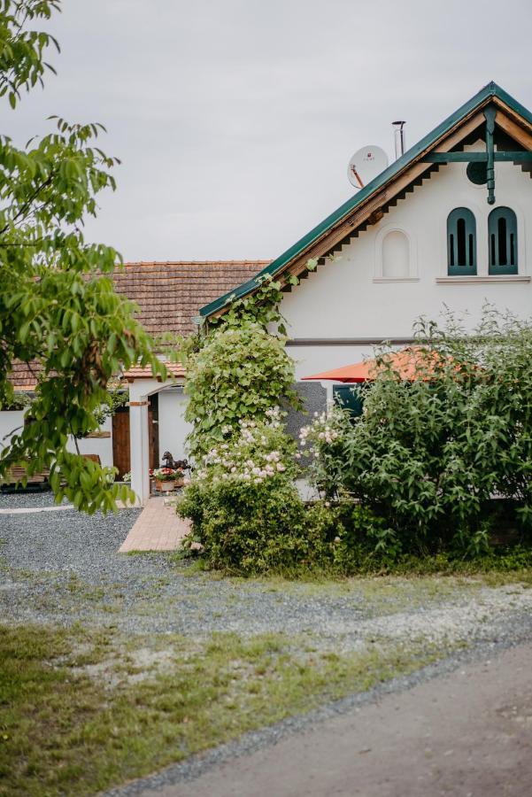 Maria Bild Landhaus Schaller Im Suedburgenland 아파트 외부 사진